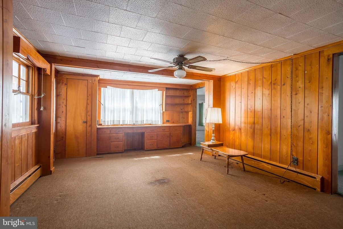 Empty room, Interior, Wooden Walls
