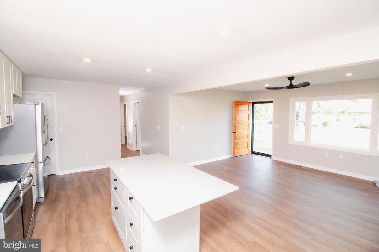 Interior, Kitchen, Recessed Lighting, Wood Texture Flooring