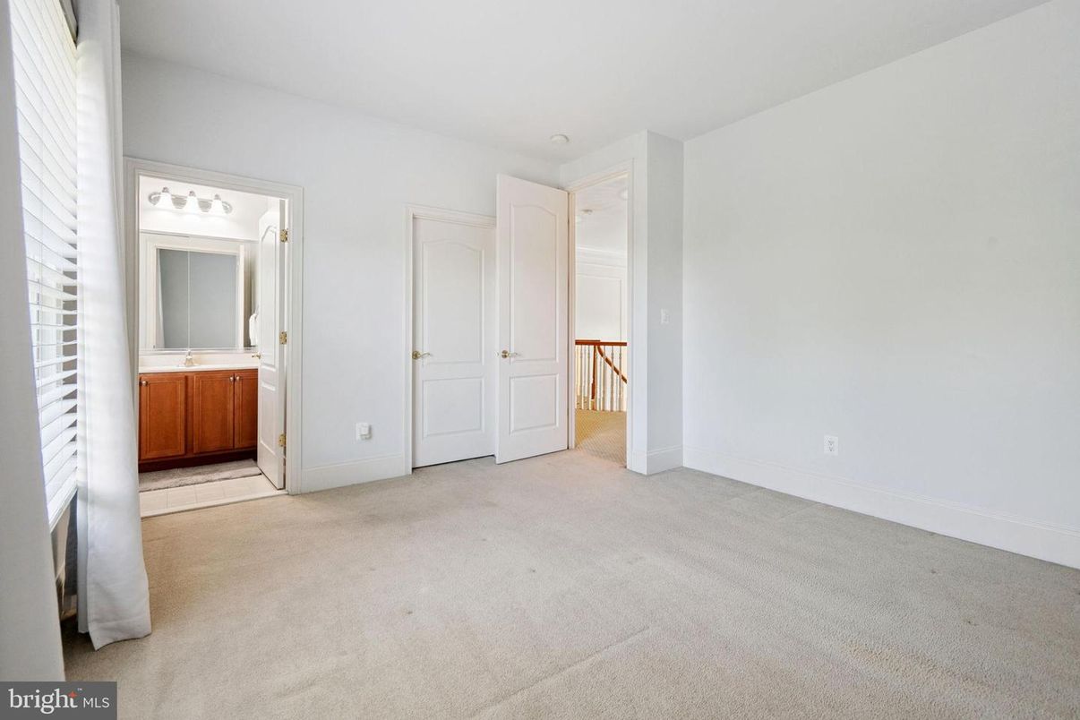 Bathroom, Empty room, Interior