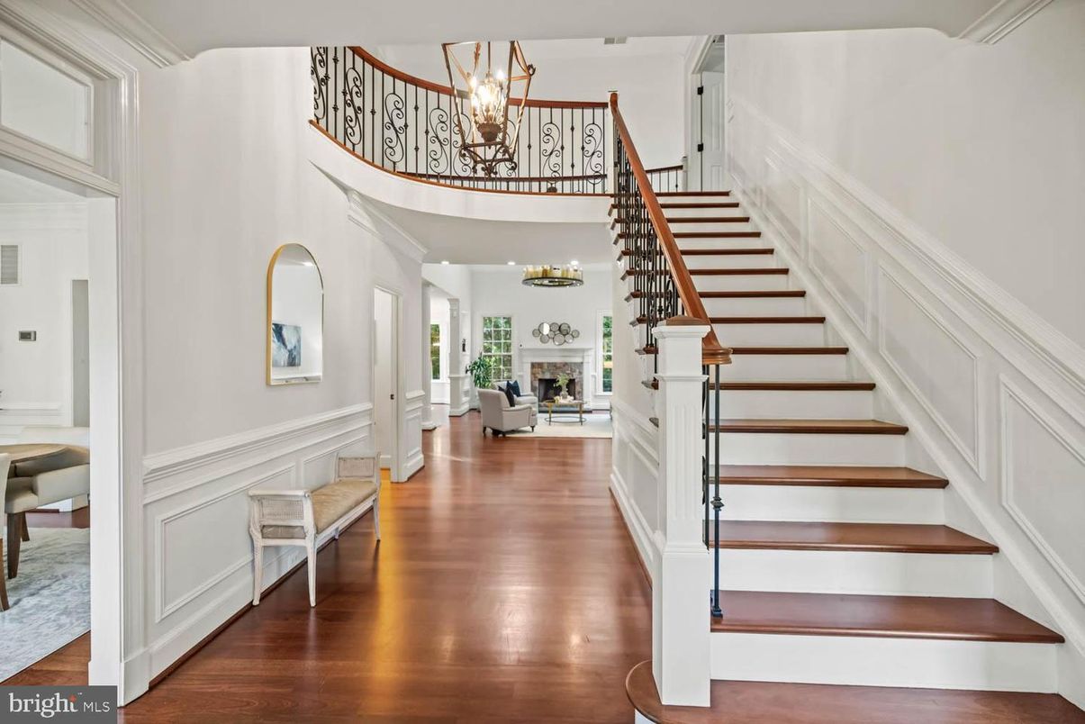 Chandelier, Fireplace, Interior, Wood Texture Flooring