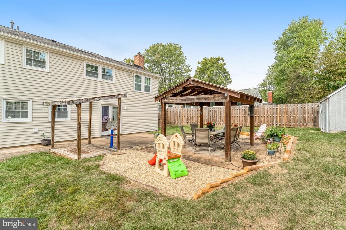 Backyard, Exterior, Playground