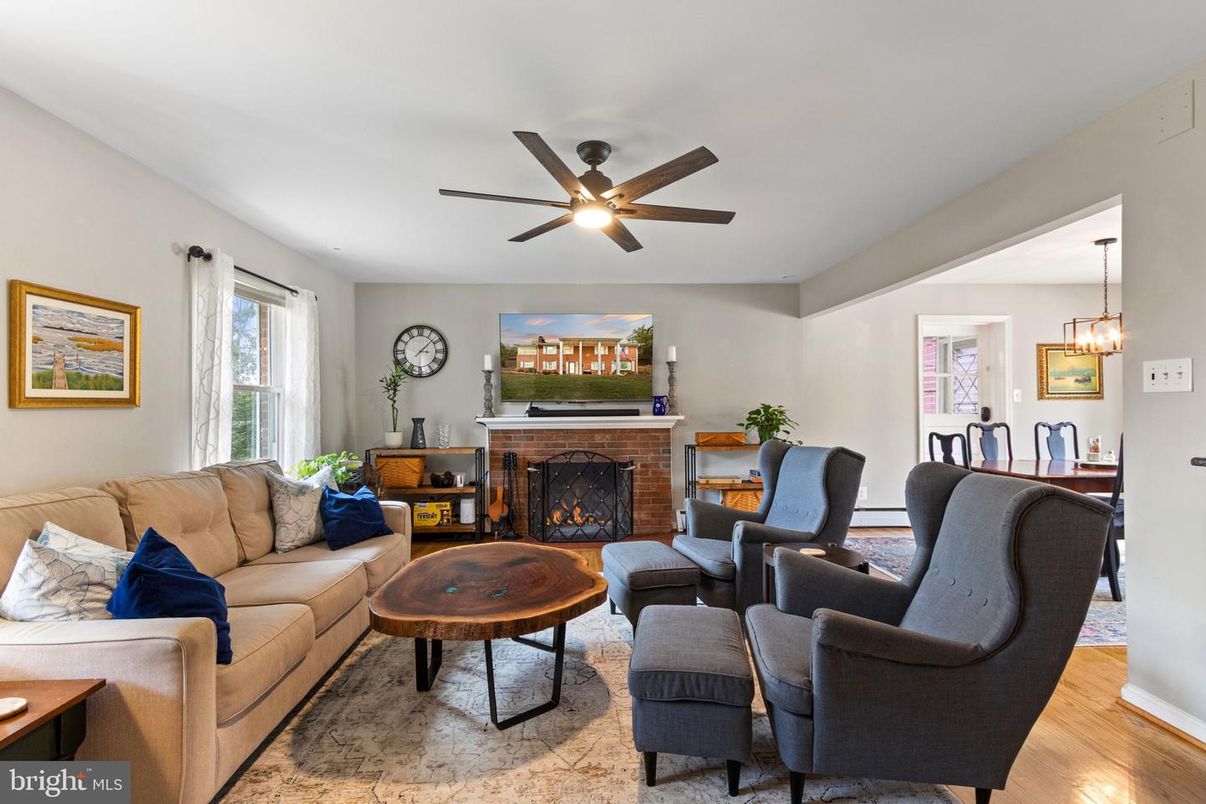 Fireplace, Interior, Living room, Pendant Lights, Wood Texture Flooring