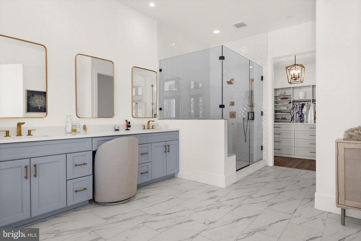 Bathroom, Dual Sink Vanities, Glass Shower, Interior, Marble, Pendant Lights, Recessed Lighting
