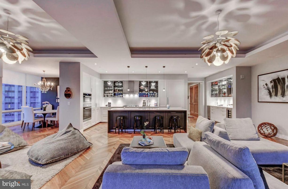 Chandelier, Dining room, Interior, Living room, Pendant Lights, Recessed Lighting, Wood Texture Flooring