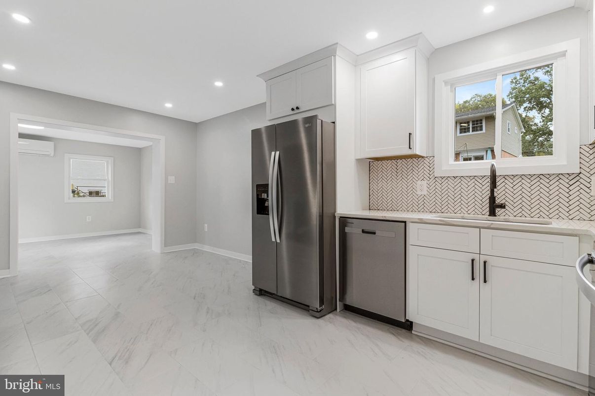Interior, Kitchen, Marble, Recessed Lighting