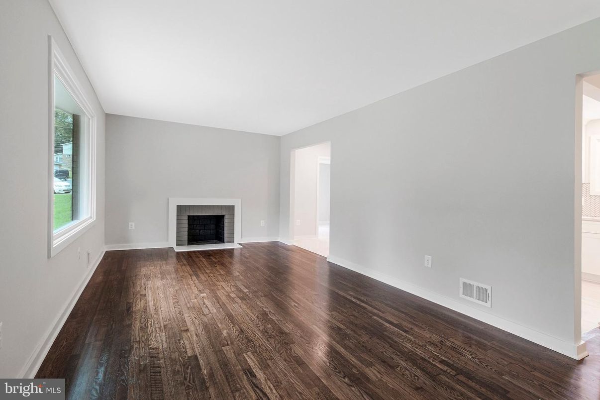 Empty room, Fireplace, Interior, Wood Texture Flooring