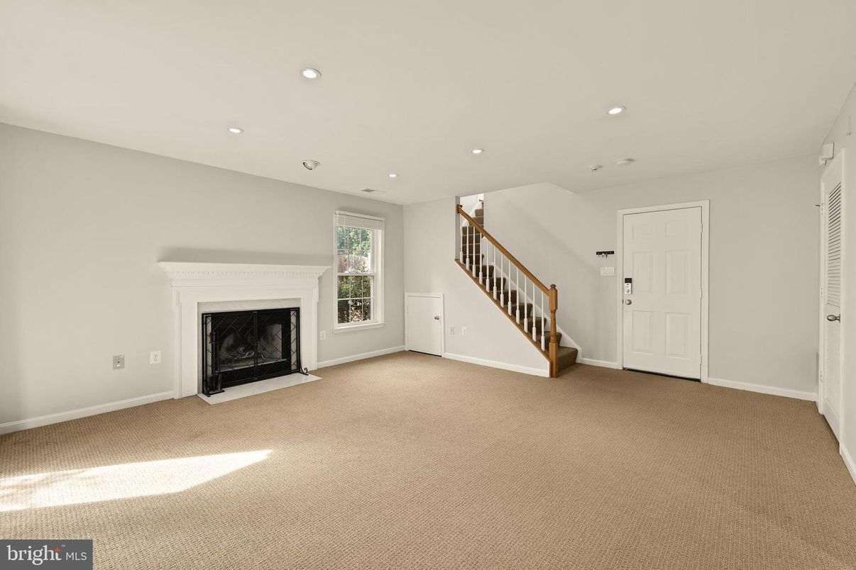 Empty room, Fireplace, Interior, Recessed Lighting