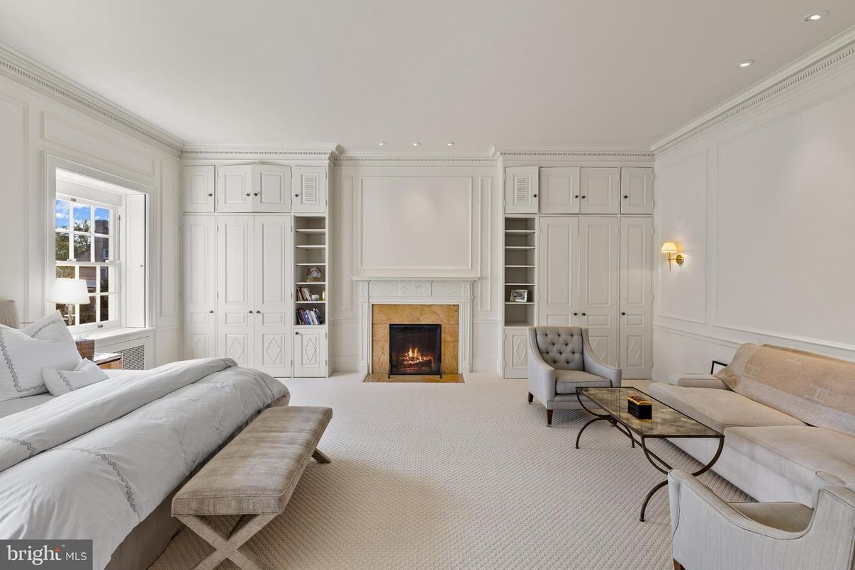 Fireplace, Interior, Living room, Recessed Lighting