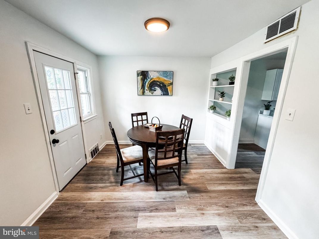 Dining room, Interior, Wood Texture Flooring