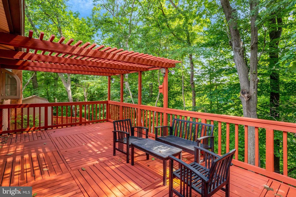 Exterior, Wood Texture Flooring