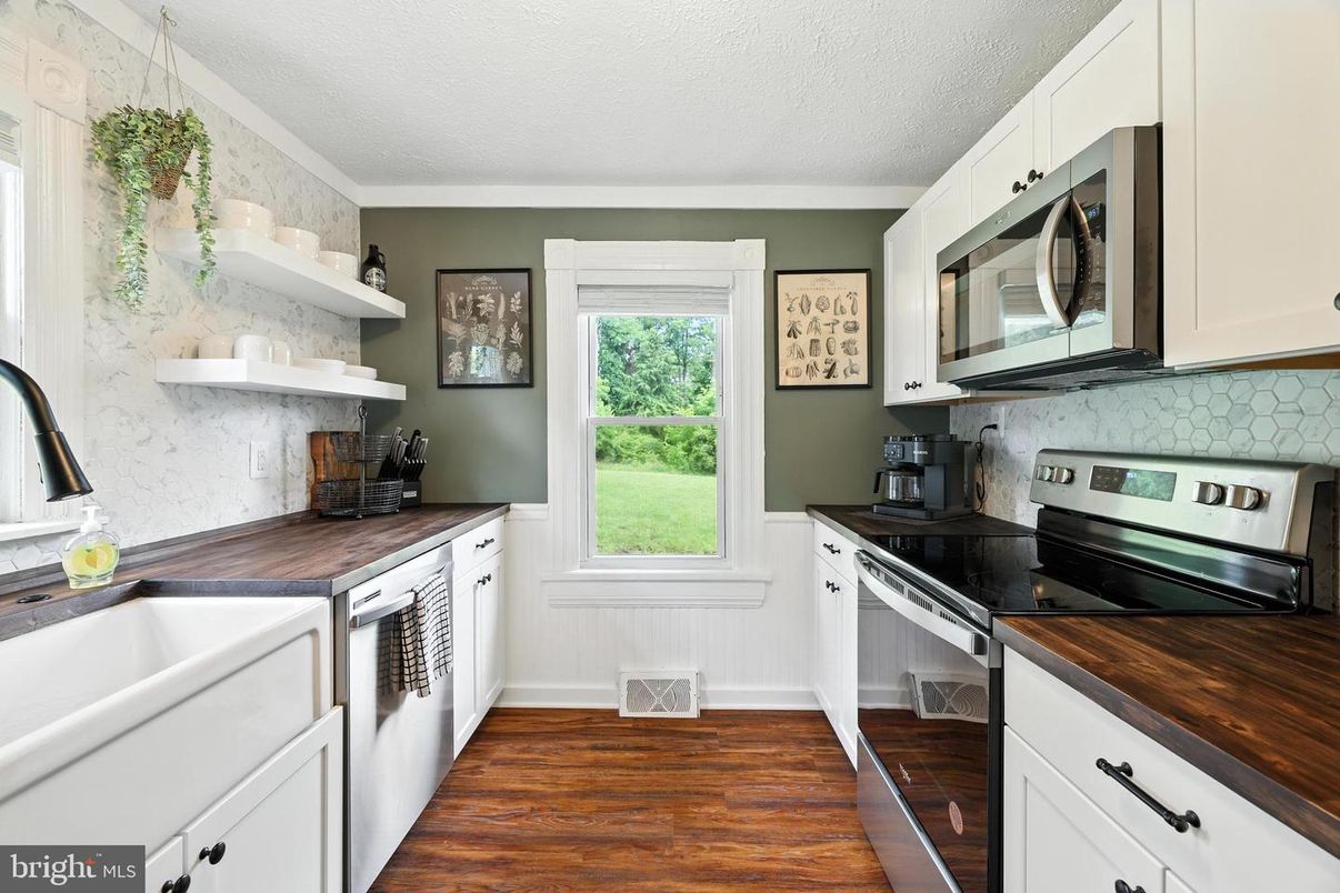 Interior, Kitchen, Wood Texture Flooring