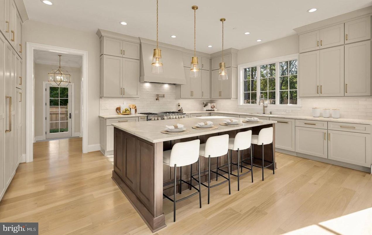 Interior, Kitchen, Pendant Lights, Recessed Lighting, Wood Texture Flooring