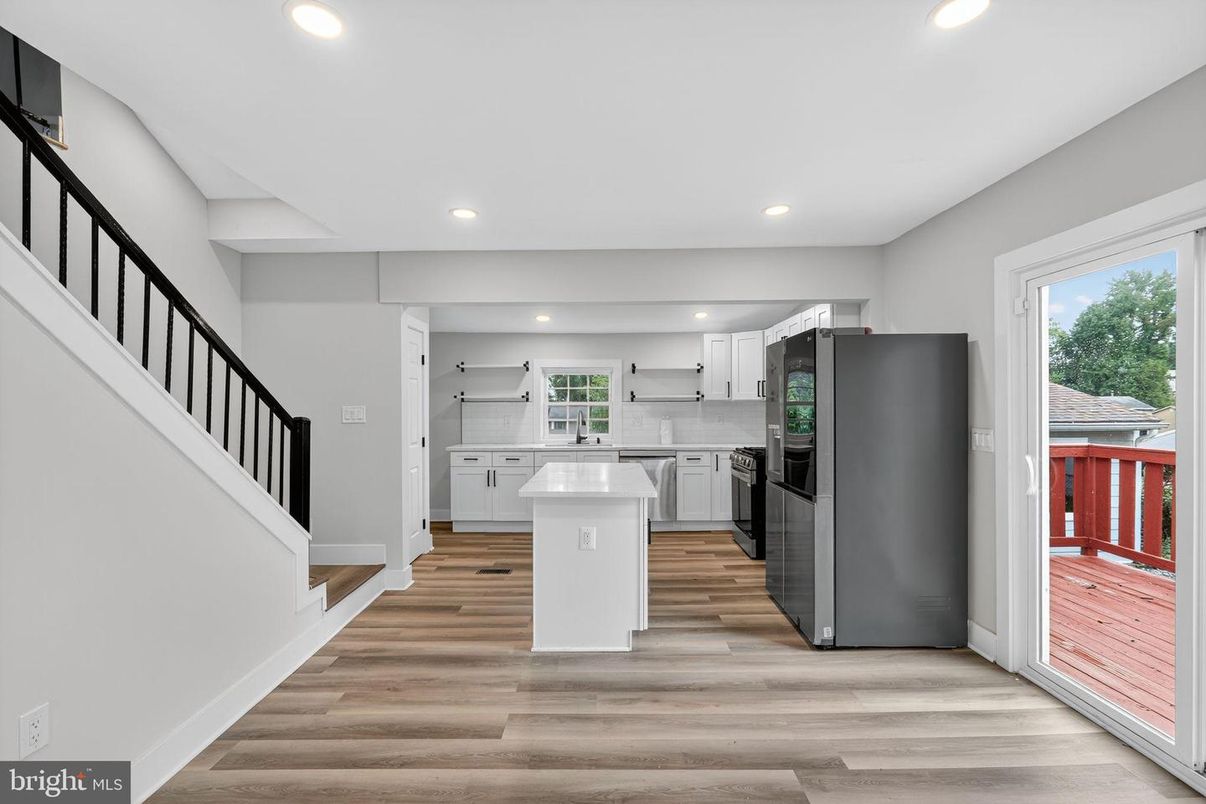 Interior, Kitchen, Recessed Lighting, Wood Texture Flooring