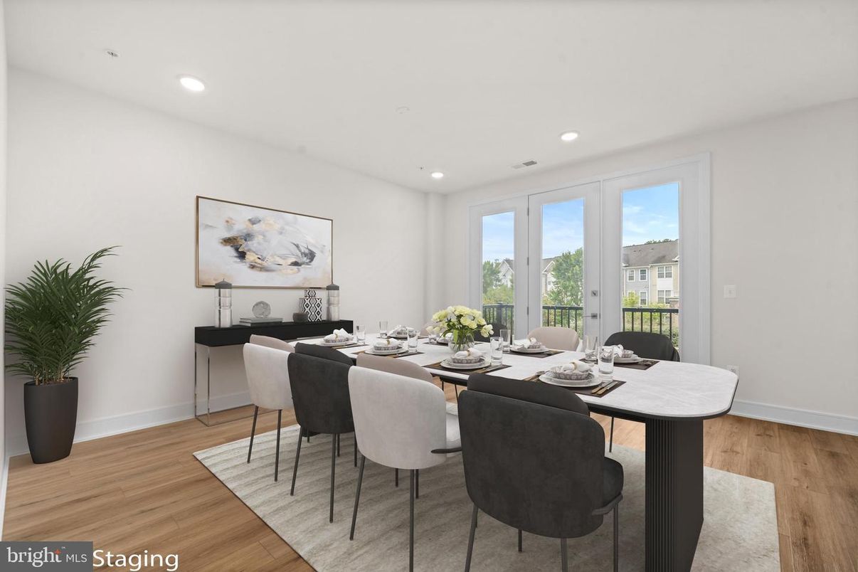 Dining room, Interior, Recessed Lighting, Wood Texture Flooring