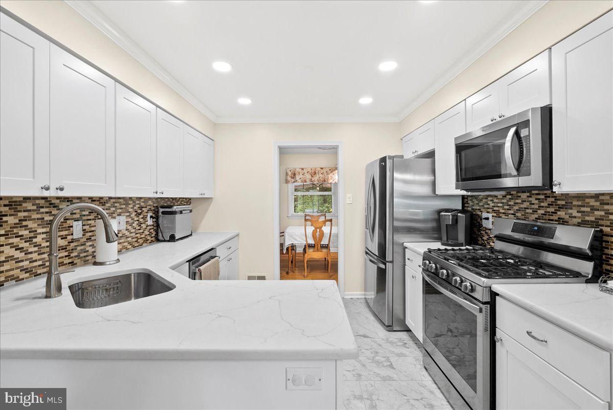 Interior, Kitchen, Marble, Recessed Lighting, Stainless Steel Appliances