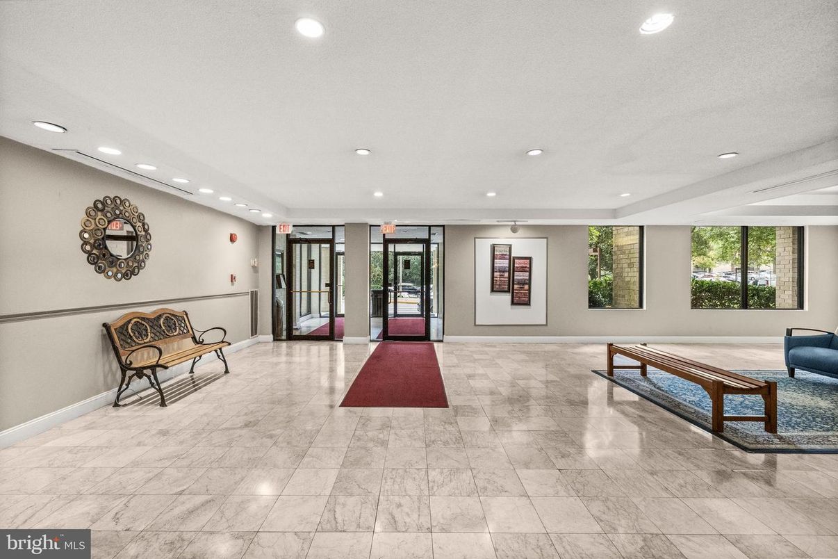 Interior, Marble, Recessed Lighting