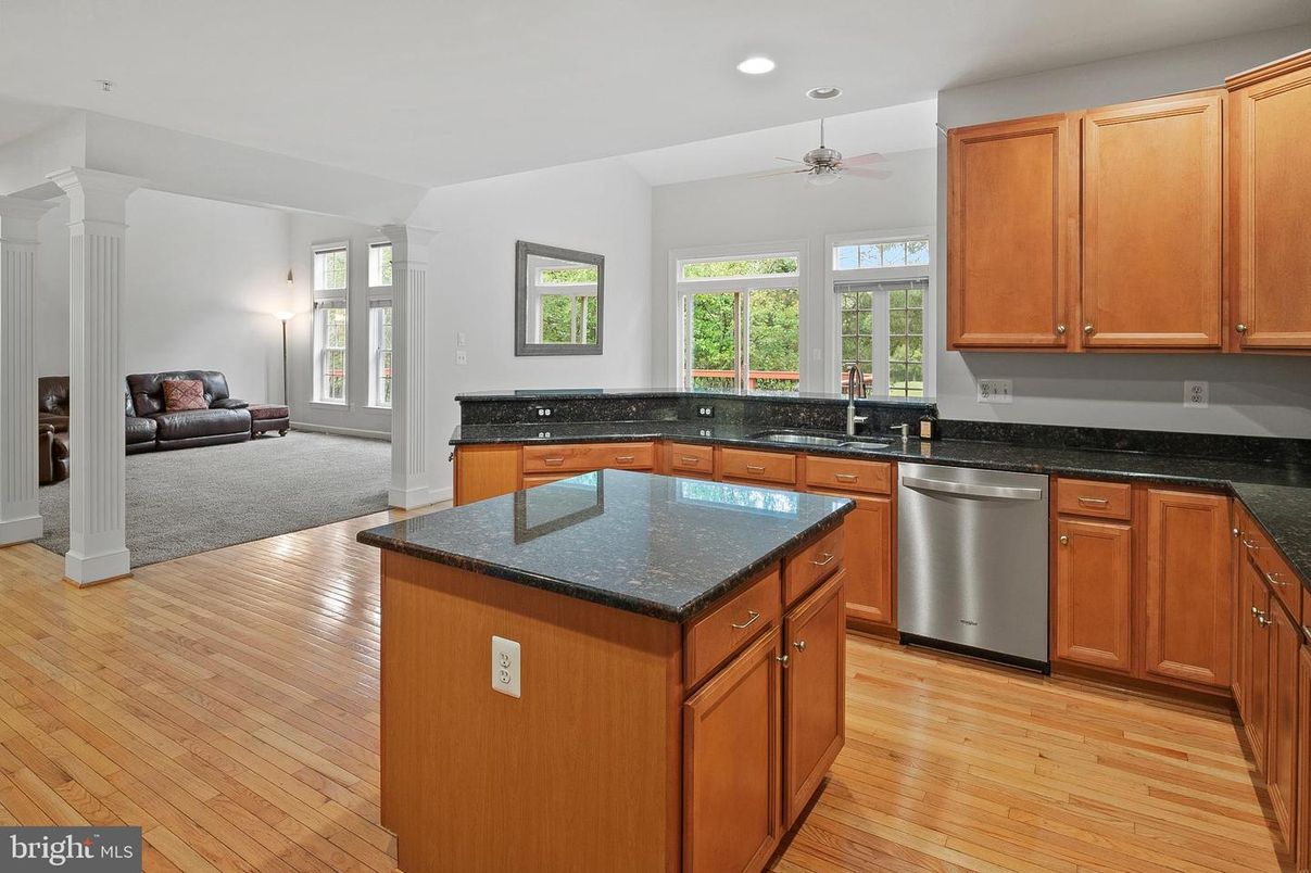 Interior, Kitchen, Living room, Recessed Lighting, Wood Texture Flooring