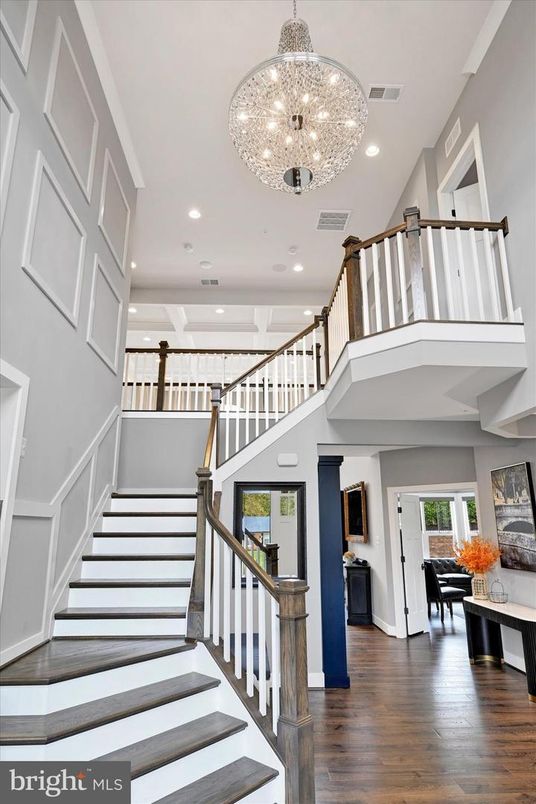 Chandelier, Interior, Recessed Lighting, Wood Texture Flooring
