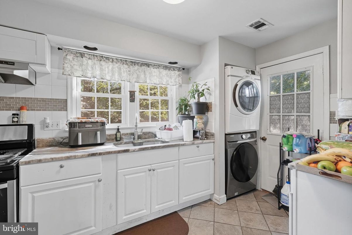 Interior, Kitchen, Washer