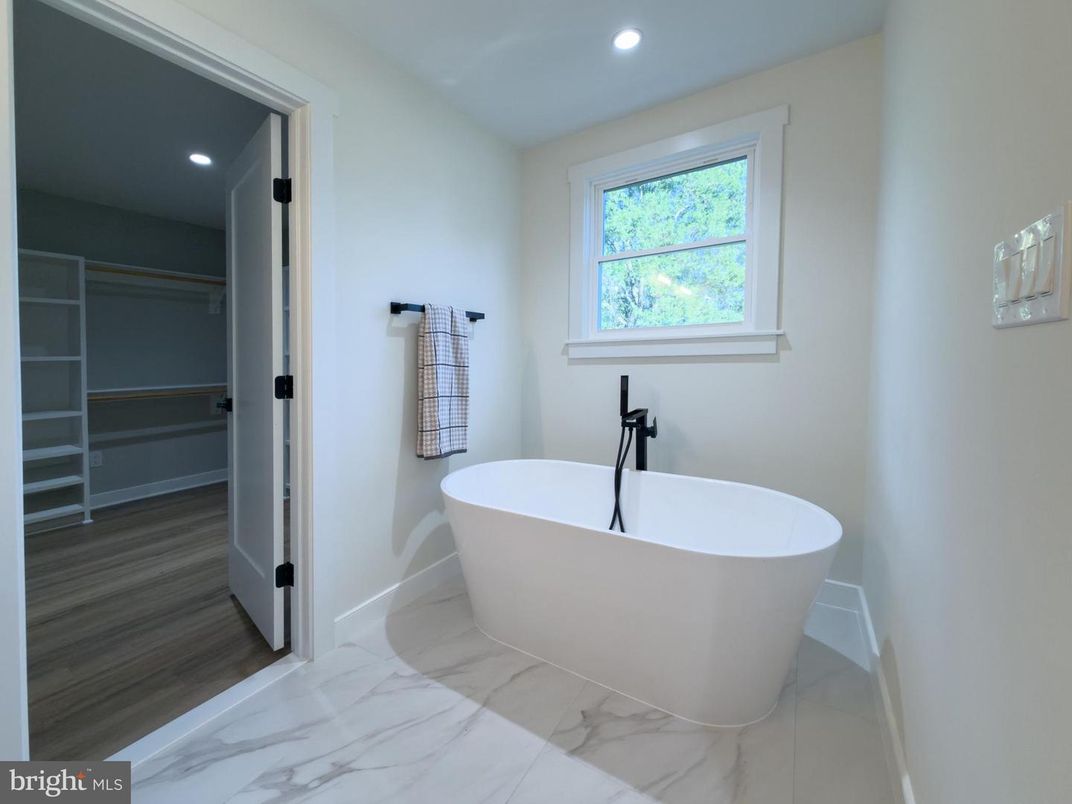 Bathroom, Free Standing Baths, Interior, Marble, Recessed Lighting