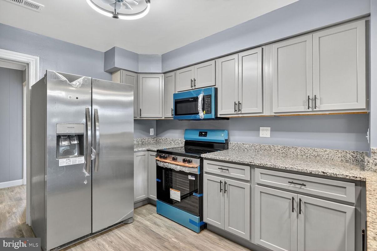 Interior, Kitchen, Stainless Steel Appliances, Wood Texture Flooring