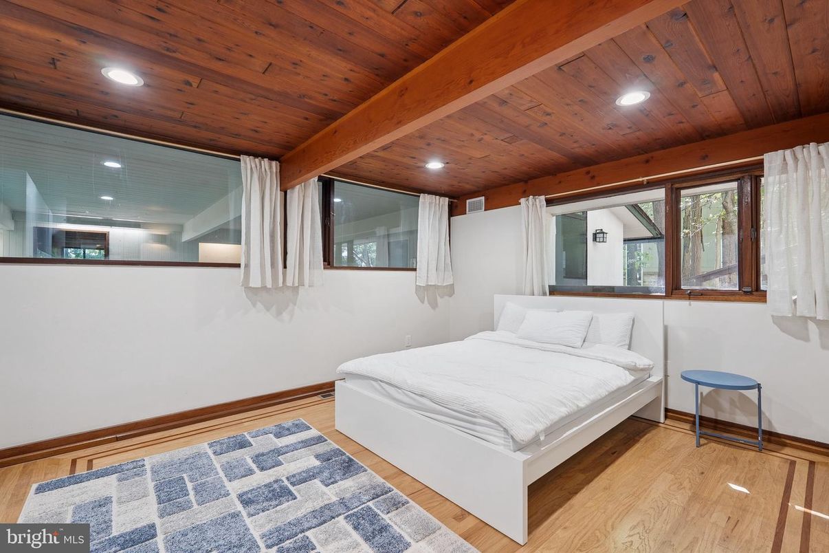 Bedroom, Interior, Recessed Lighting, Wooden Beams, Wooden Ceilings, Wood Texture Flooring