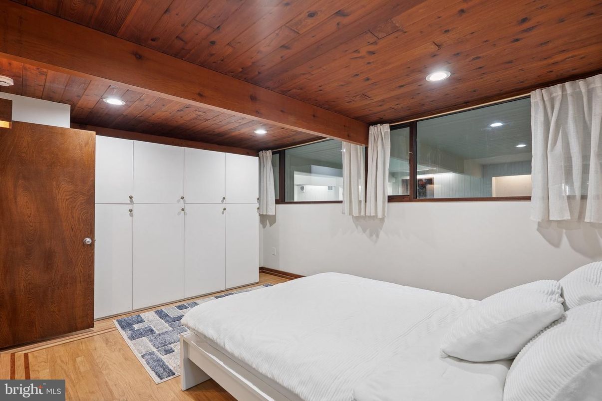 Bedroom, Interior, Recessed Lighting, Wooden Beams, Wooden Ceilings, Wood Texture Flooring