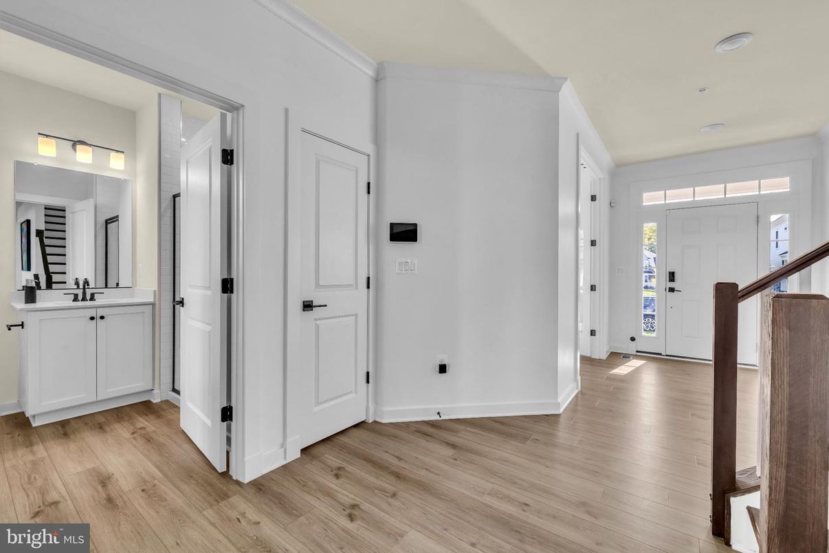 Bathroom, Interior, Recessed Lighting, Wood Texture Flooring
