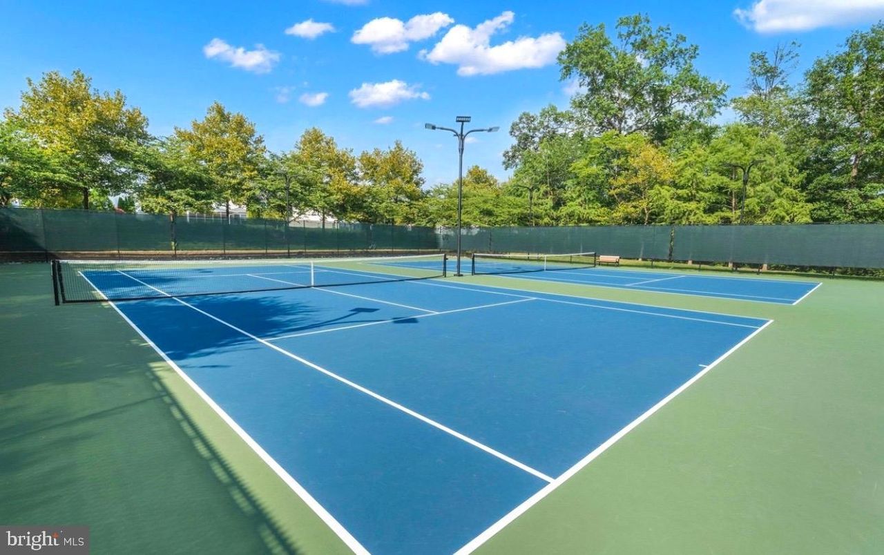 Exterior, Tennis Courts