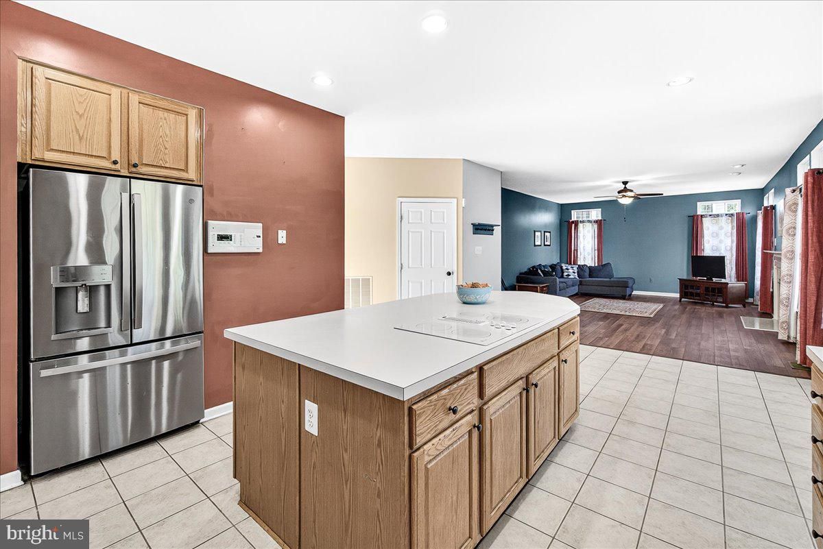 Interior, Kitchen, Living room, Recessed Lighting, Stainless Steel Appliances, Wood Texture Flooring