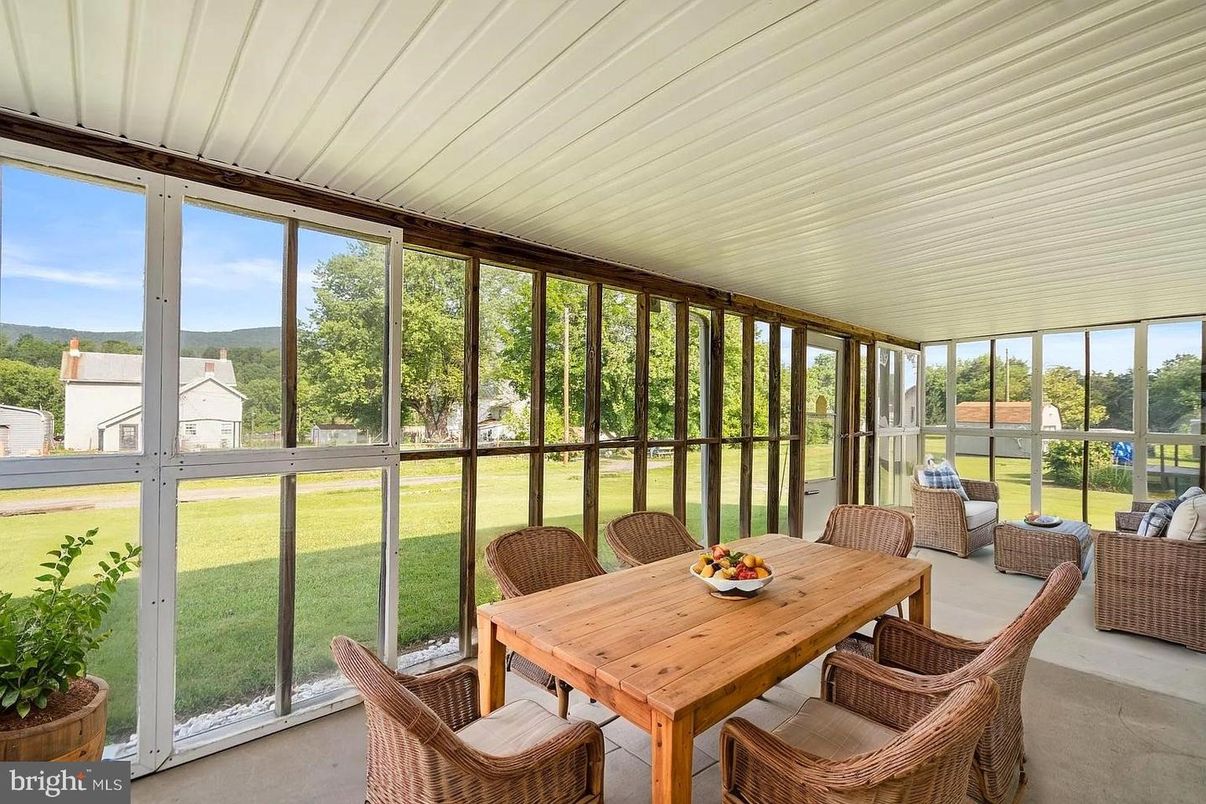 Dining room, Interior, Sun Room
