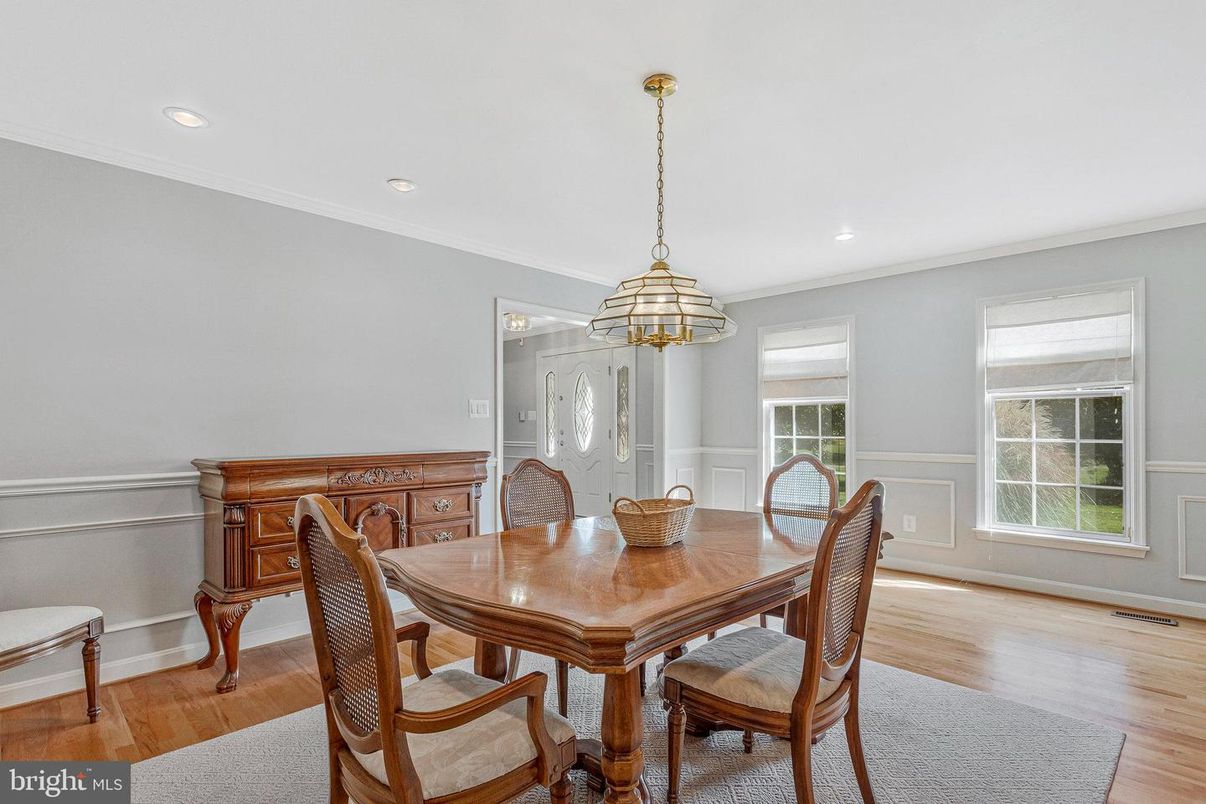 Dining room, Interior, Pendant Lights, Recessed Lighting, Wood Texture Flooring