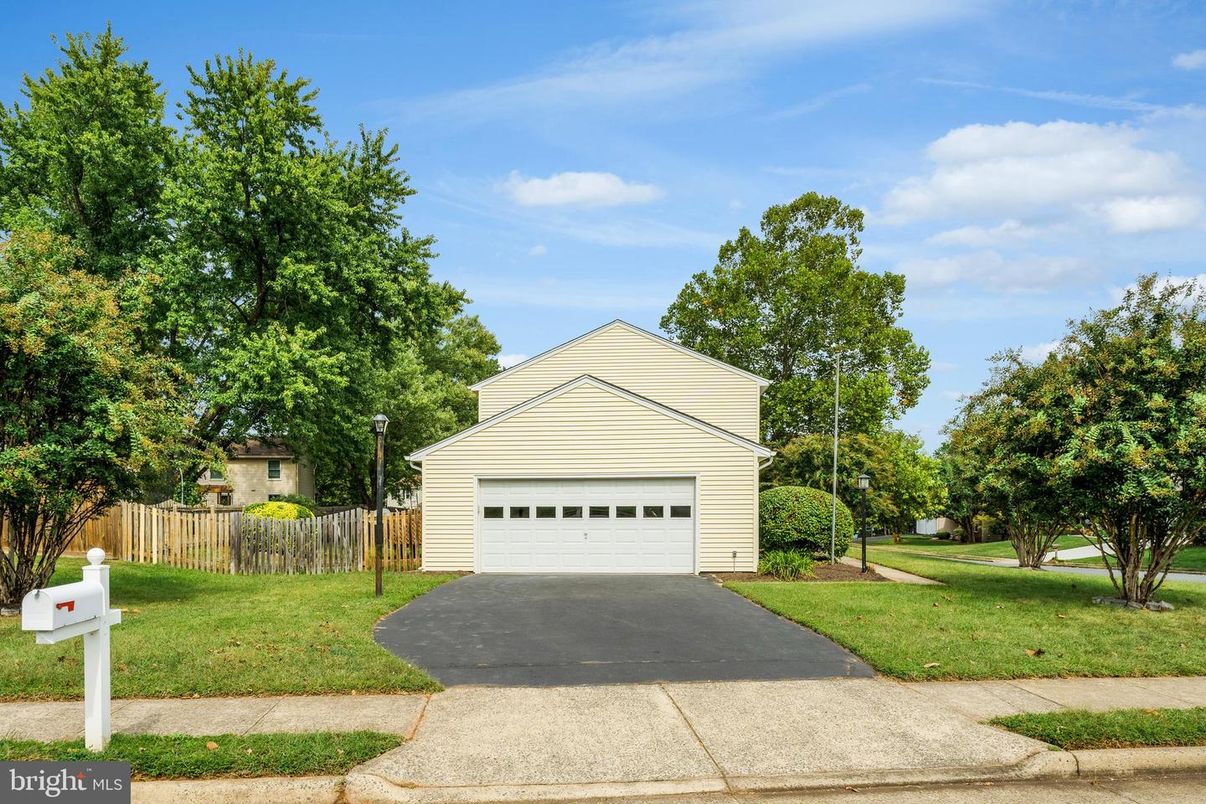 Backyard, Detached Garage, Exterior