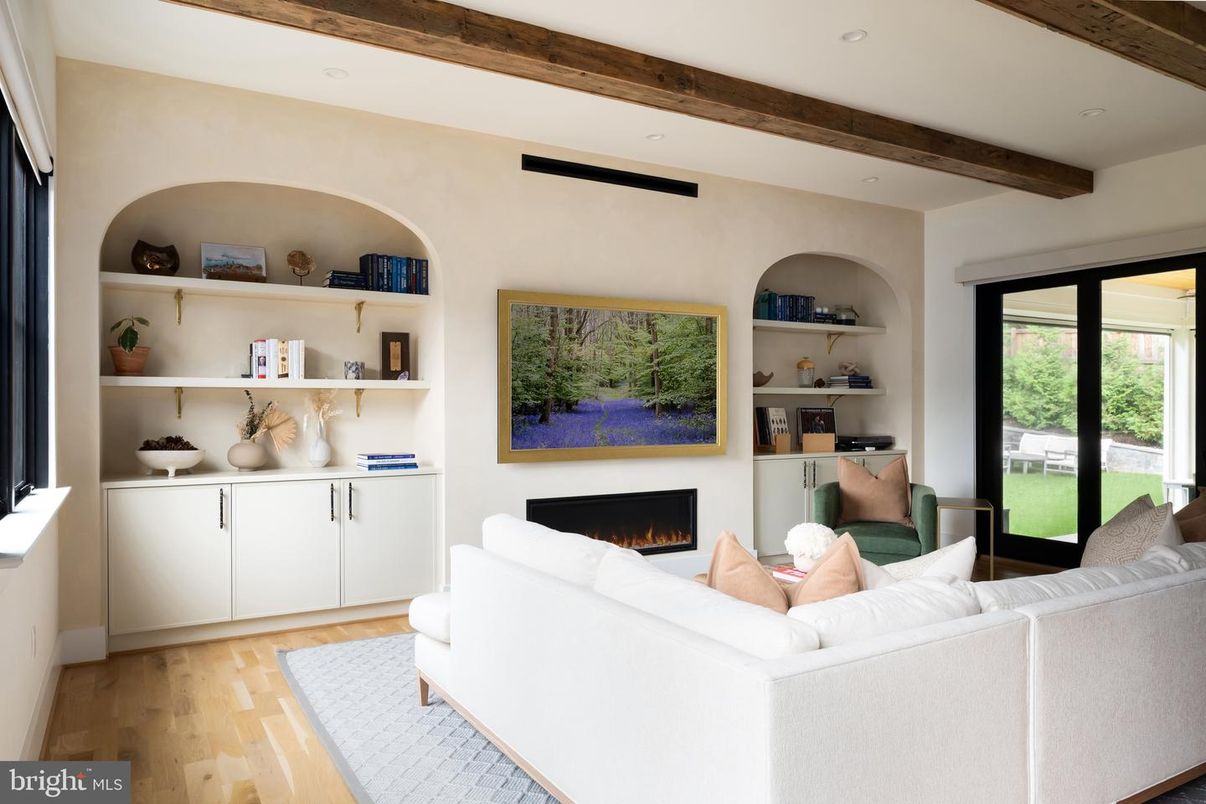 Fireplace, Interior, Living room, Recessed Lighting, Wooden Beams, Wood Texture Flooring