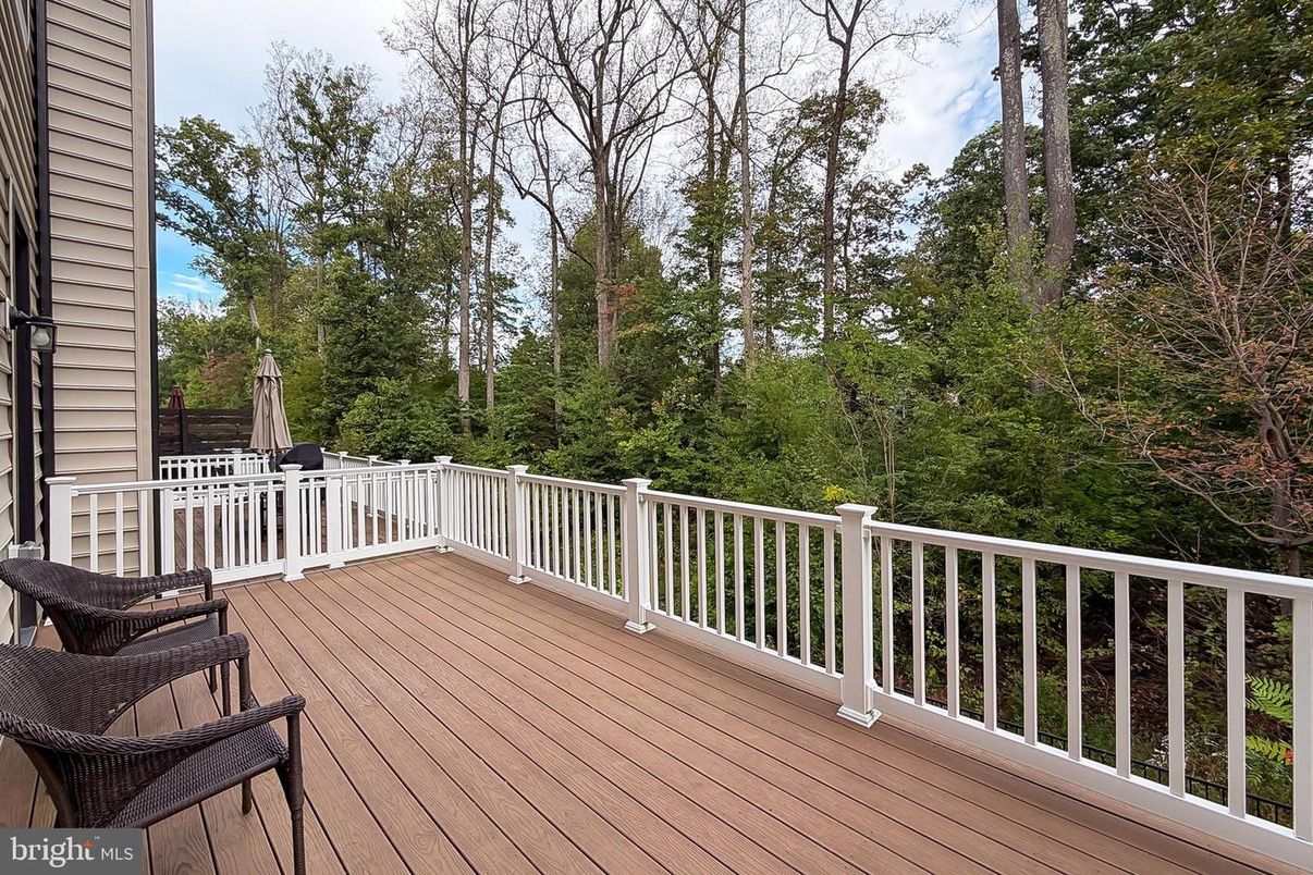 Exterior, Wood Texture Flooring