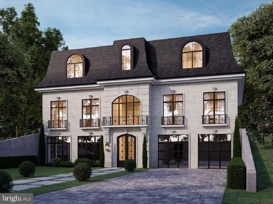 Attached, Exterior, Facade, French Provincial