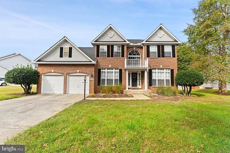 Attached, Exterior, Facade, Brick Facade, Brick Traditional