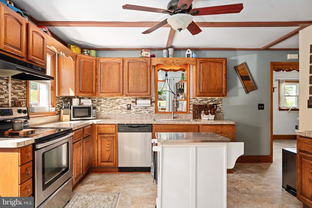 Interior, Kitchen, Stainless Steel Appliances