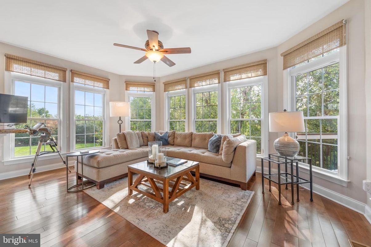 Interior, Living room, Sun Room, Wood Texture Flooring