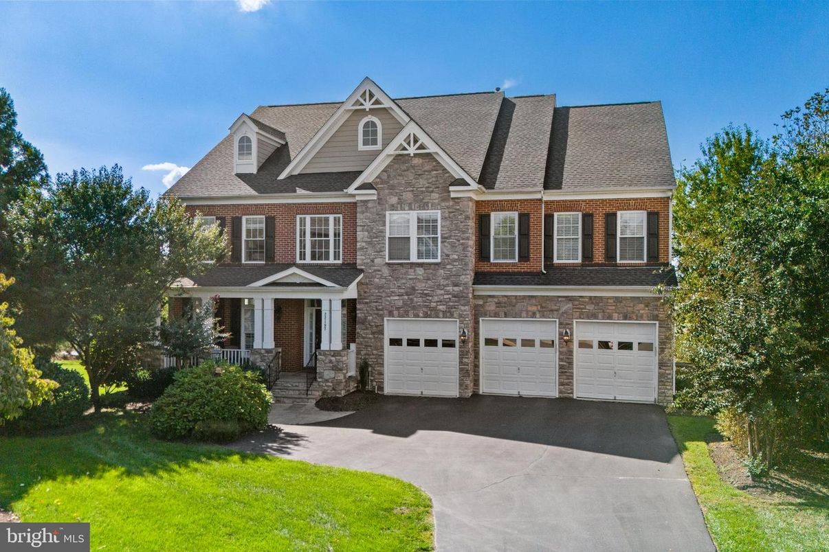 Attached, Exterior, Facade, Brick Facade, Brick Traditional