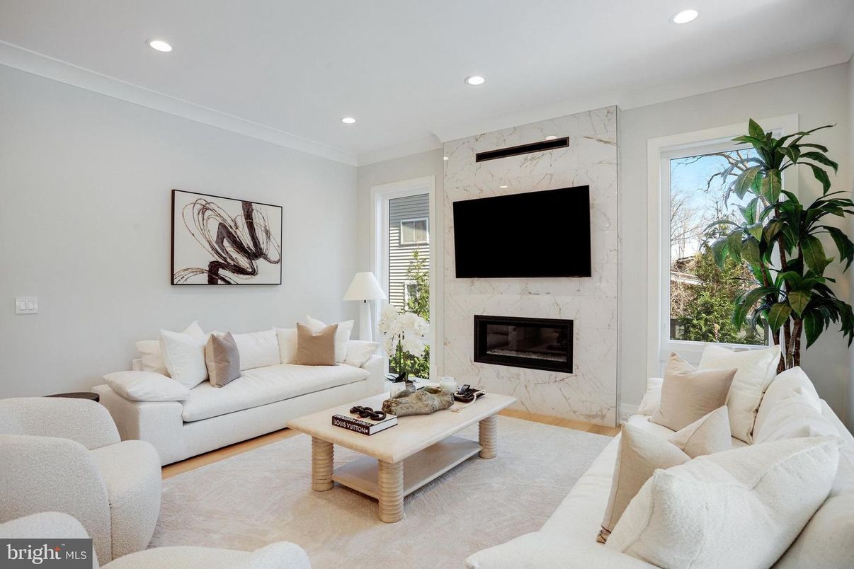 Fireplace, Interior, Living room, Marble Walls, Recessed Lighting