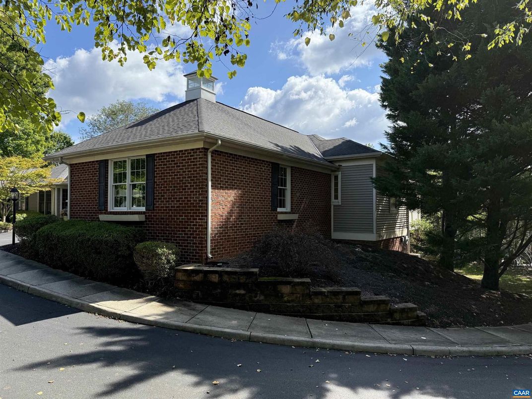 Exterior, Facade, Brick Facade, Brick Traditional