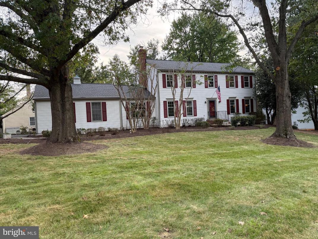 Backyard, Exterior, Facade, Georgian