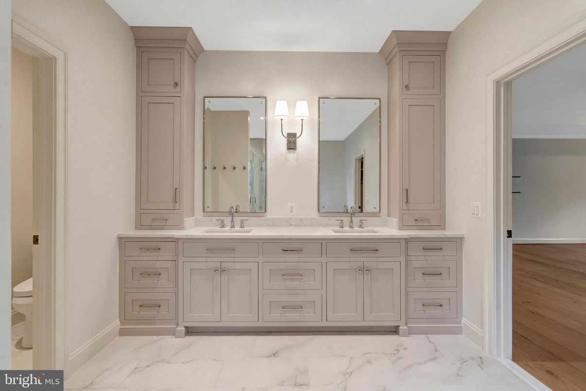 Bathroom, Dual Sink Vanities, Interior, Marble