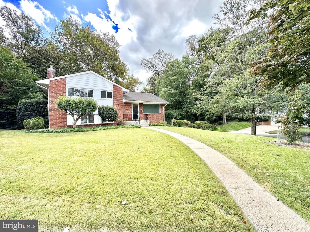 Exterior, Facade, Brick Facade, None