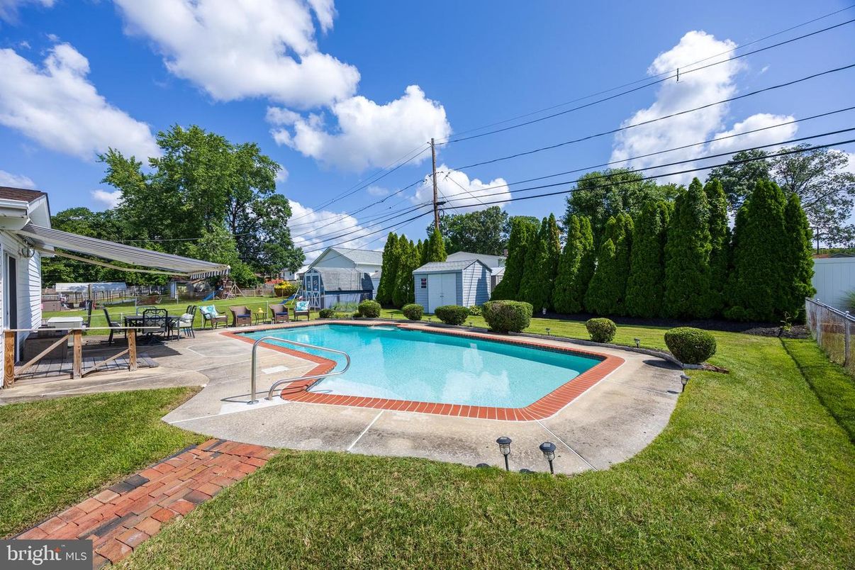 Backyard, Exterior, Pool