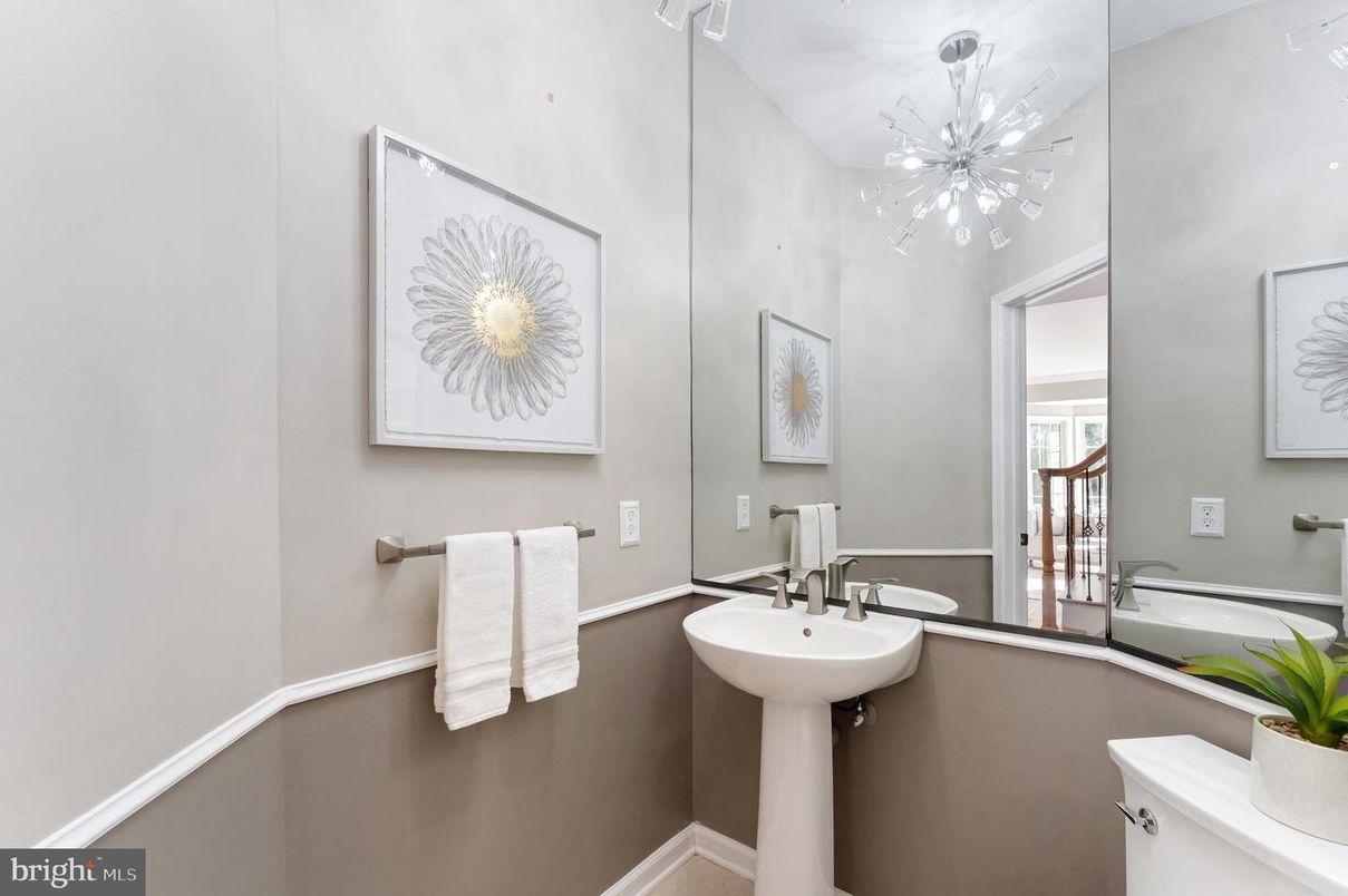 Bathroom, Interior, Pendant Lights