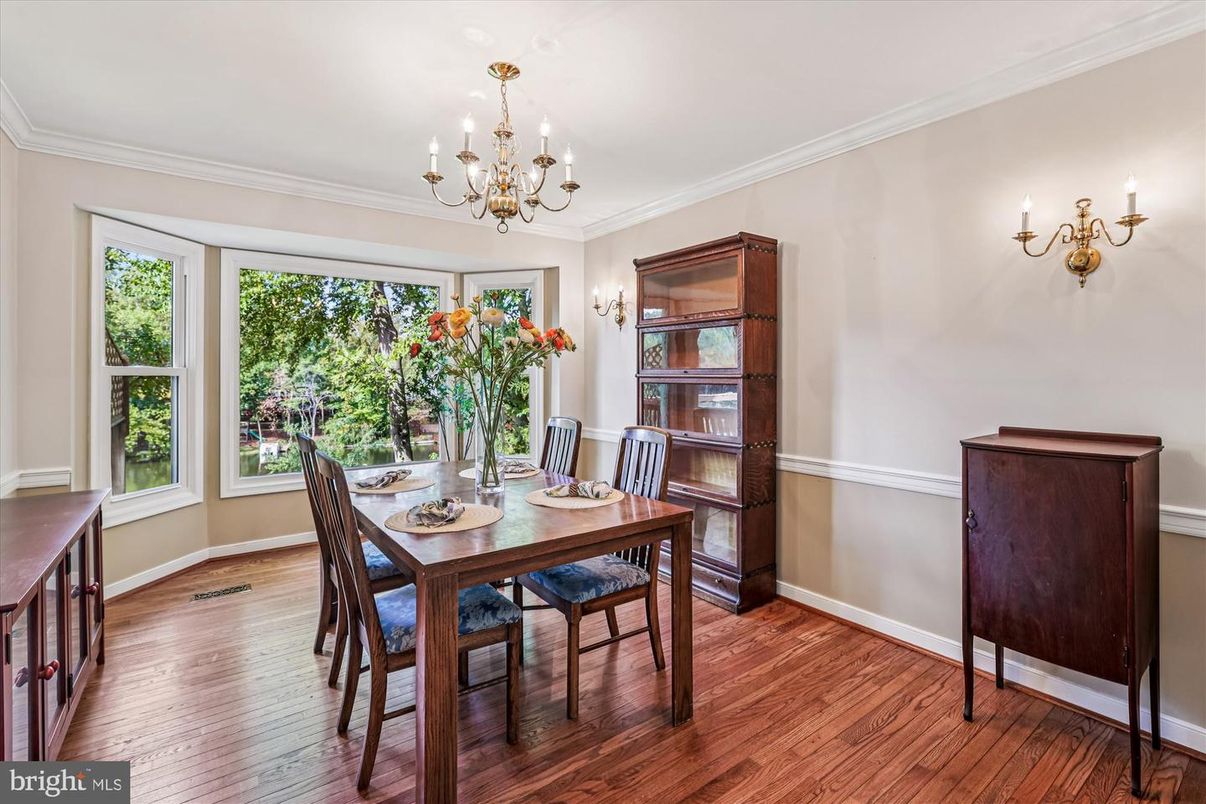 Chandelier, Dining room, Interior, Wood Texture Flooring