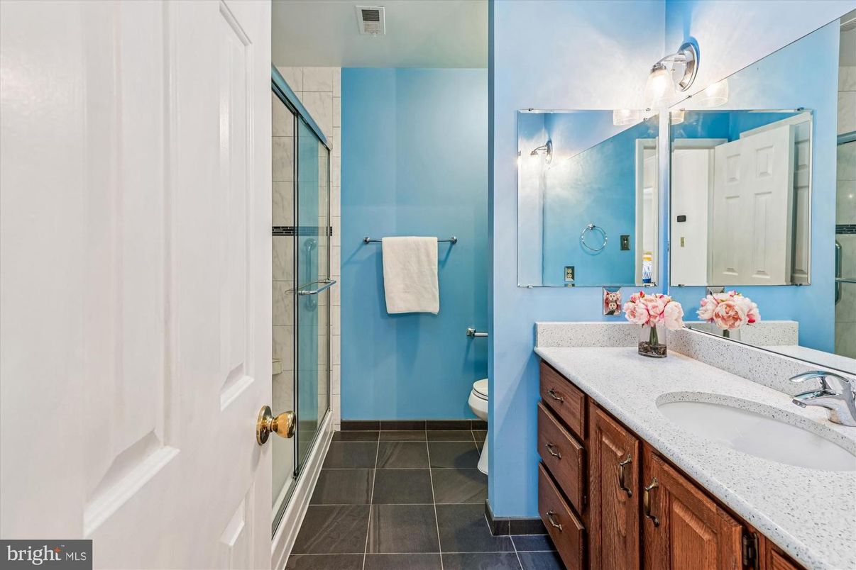 Bathroom, Dual Sink Vanities, Glass Shower, Interior