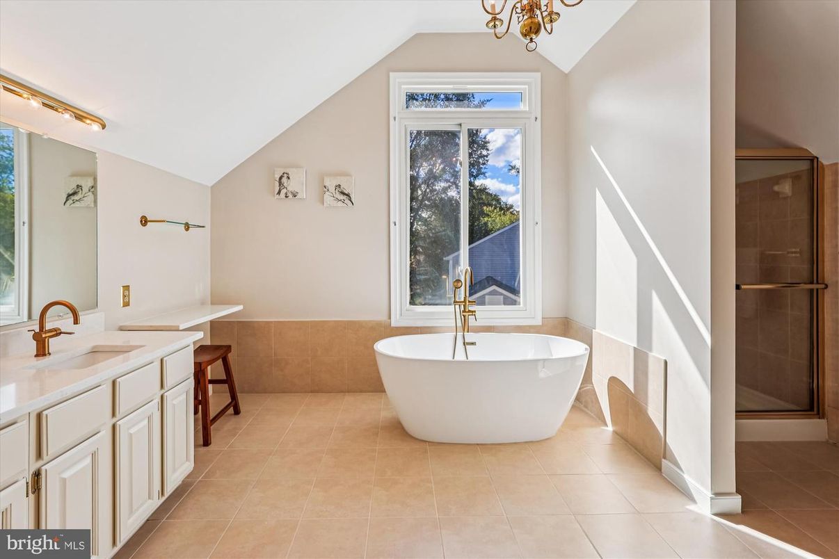 Bathroom, Free Standing Baths, Interior